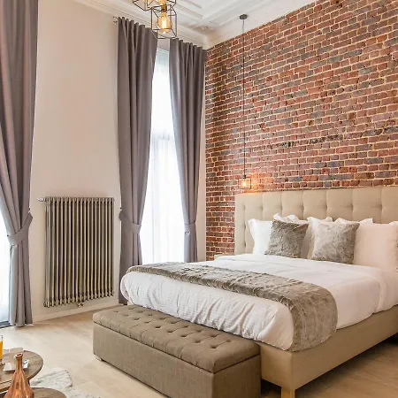 Apartment Secret Royal
