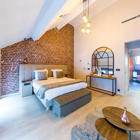 Apartment Secret Royal *