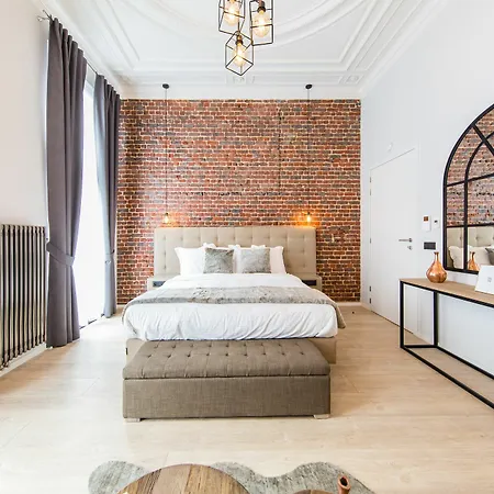 Apartment Secret Royal